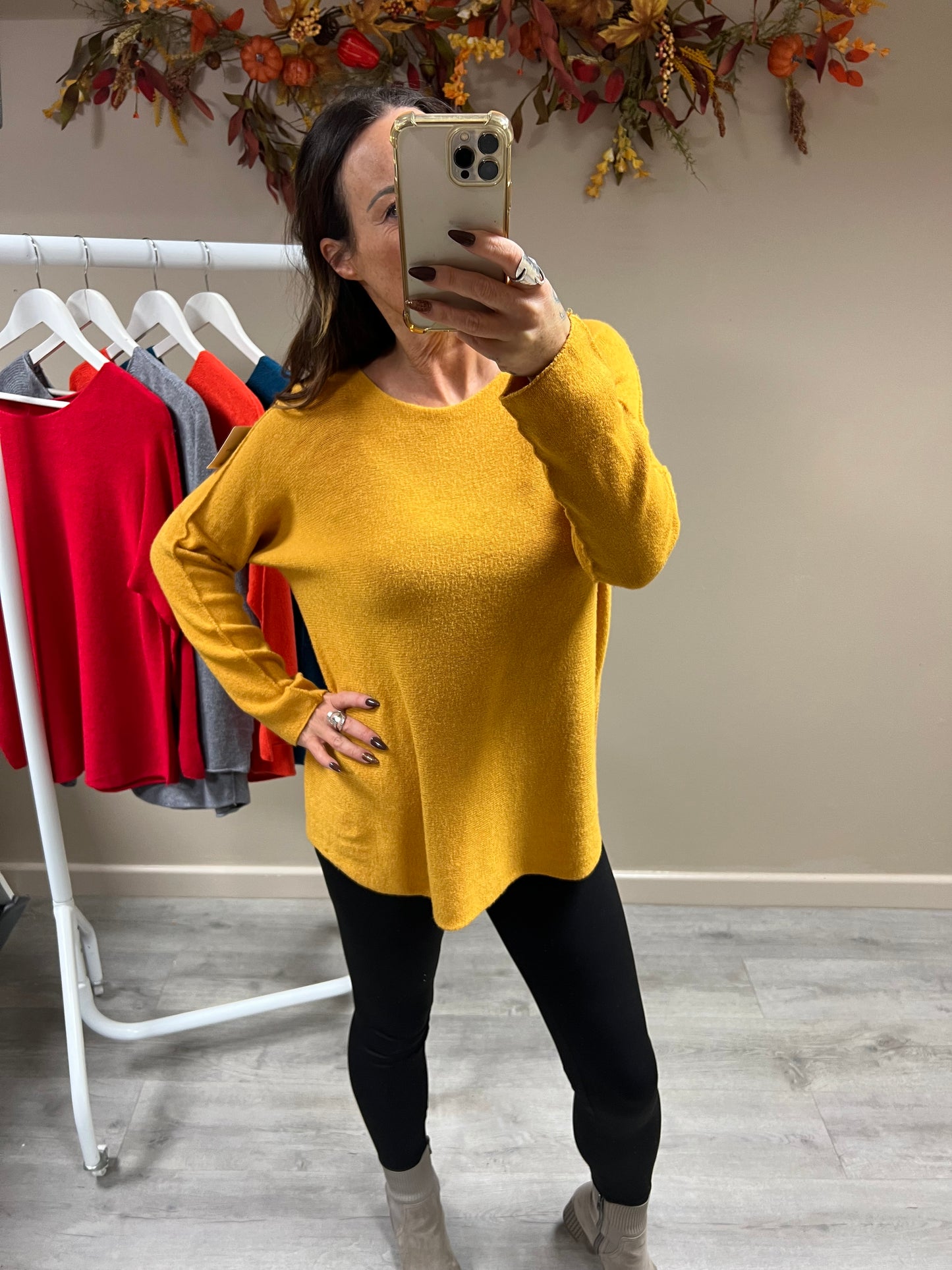 Round Neck Classic Knit