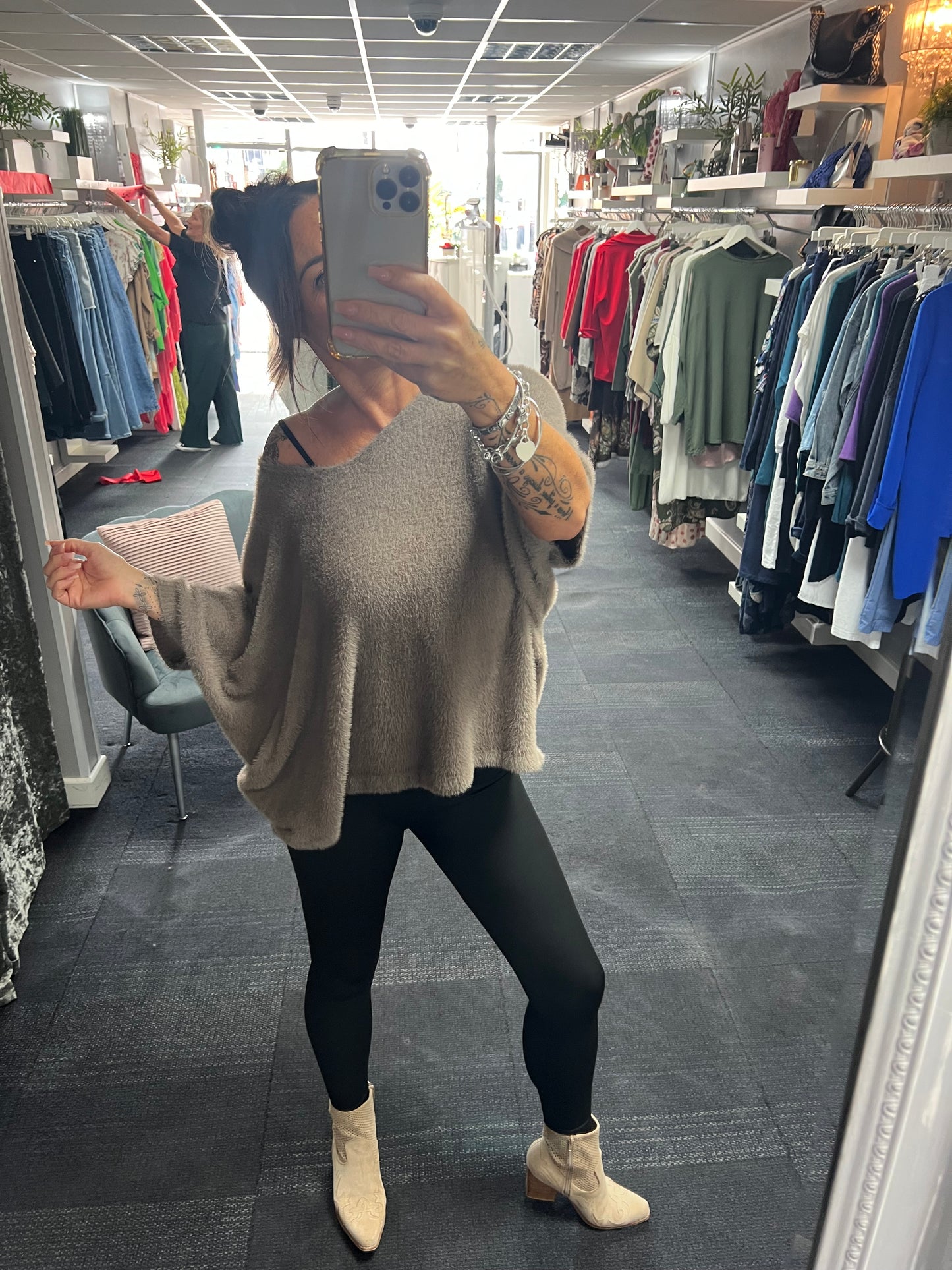 Fluffly V Neck Knit