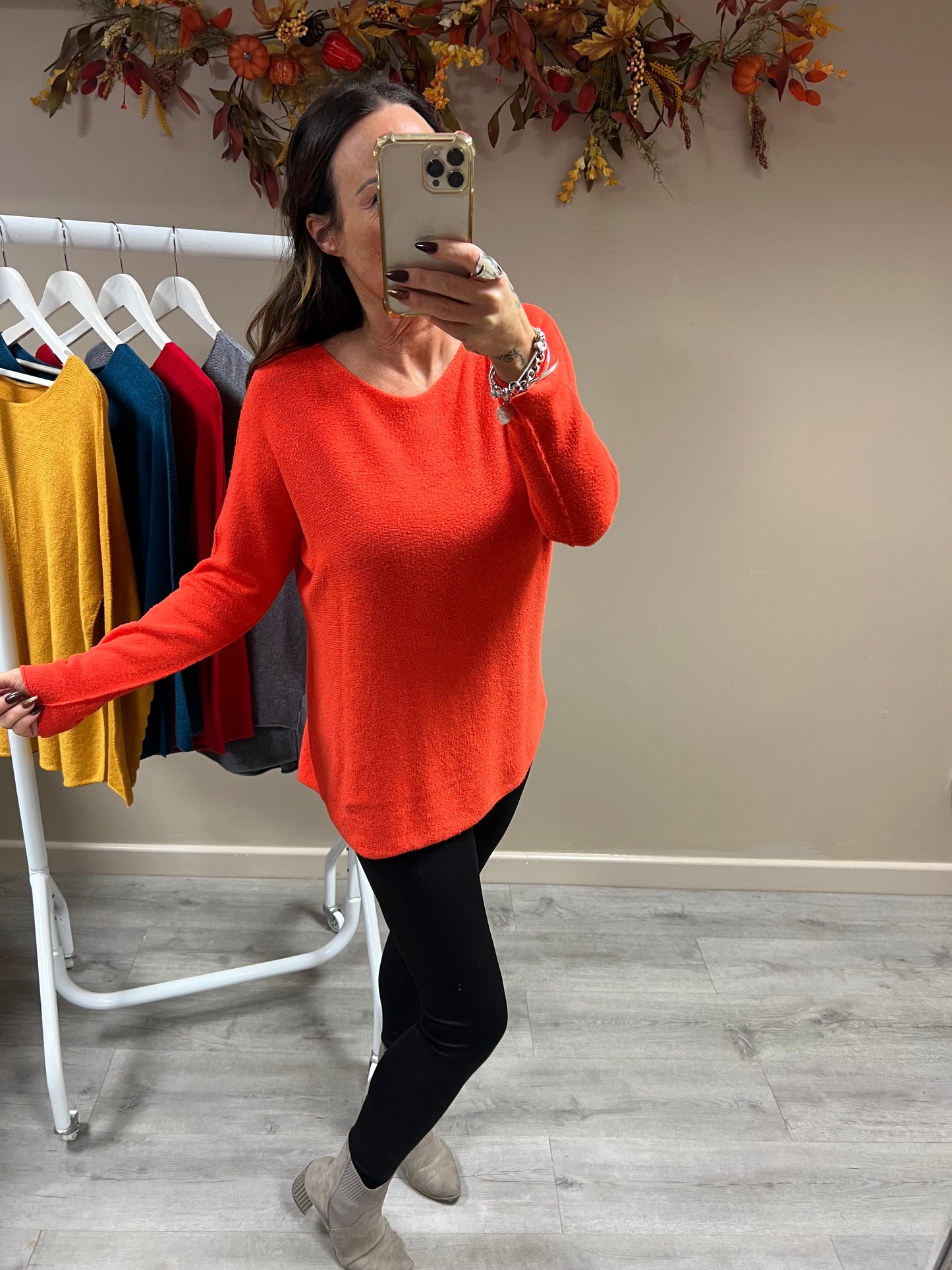 Round Neck Classic Knit