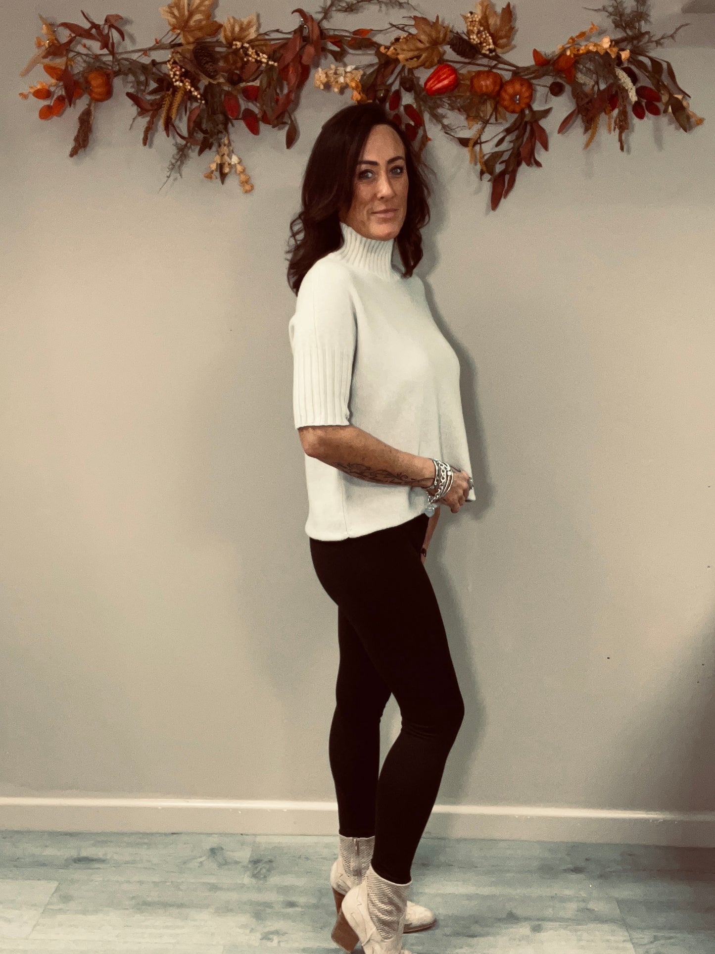 Turtle Neck Half Sleeve Knit