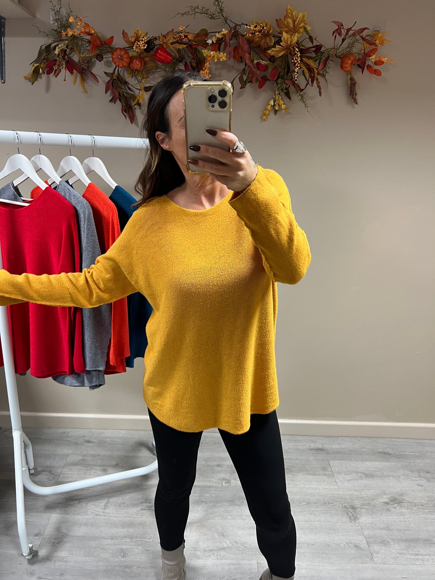 Round Neck Classic Knit