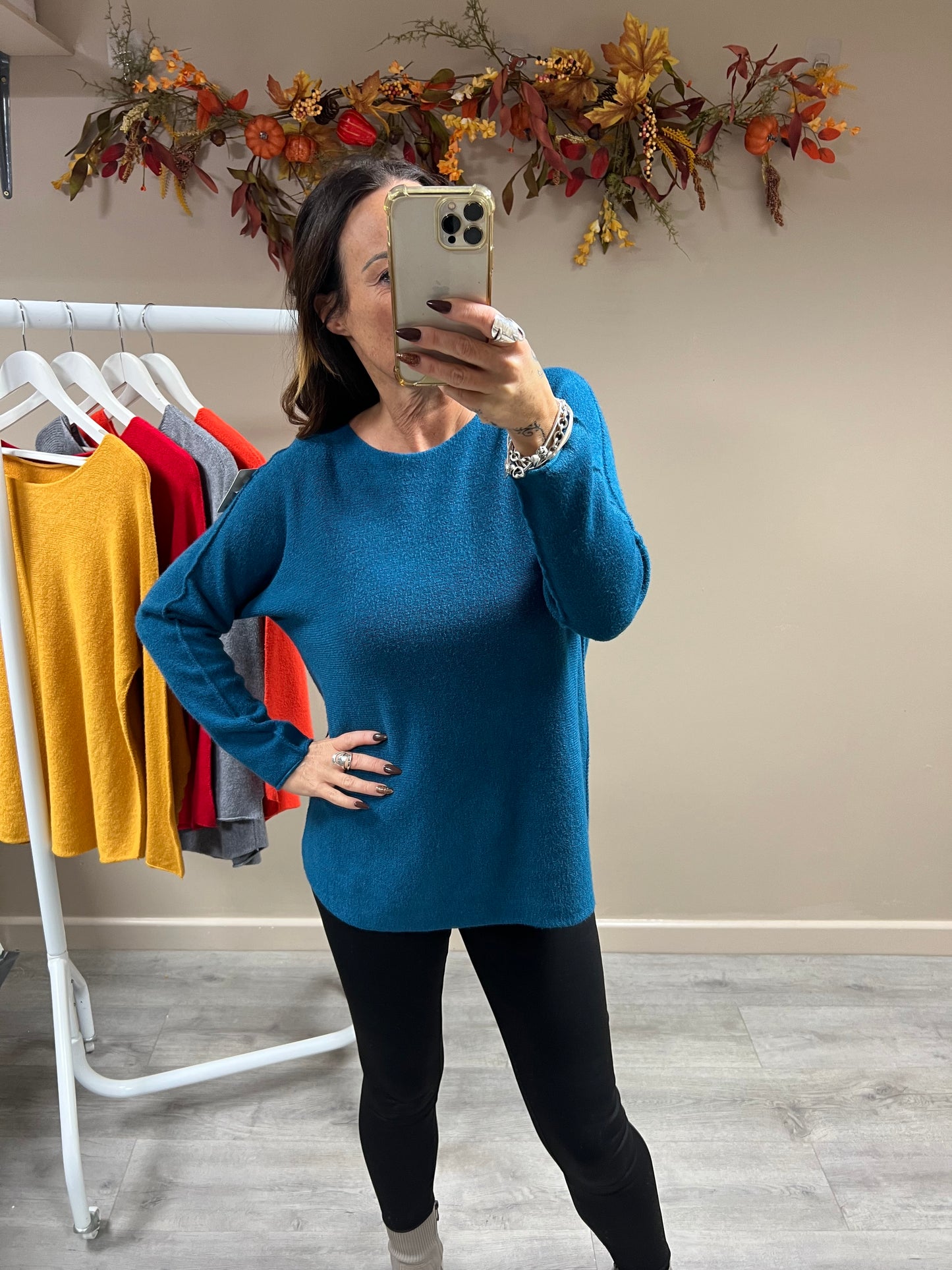Round Neck Classic Knit