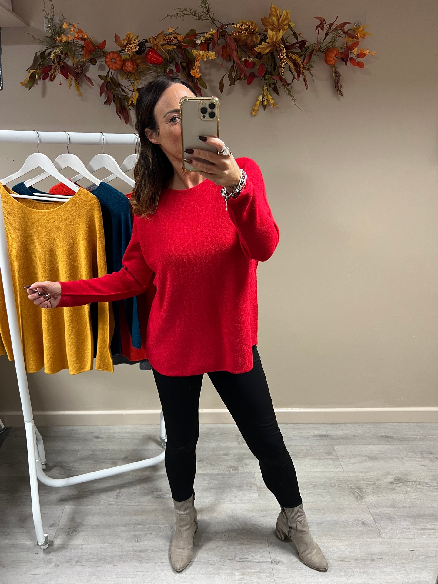 Round Neck Classic Knit