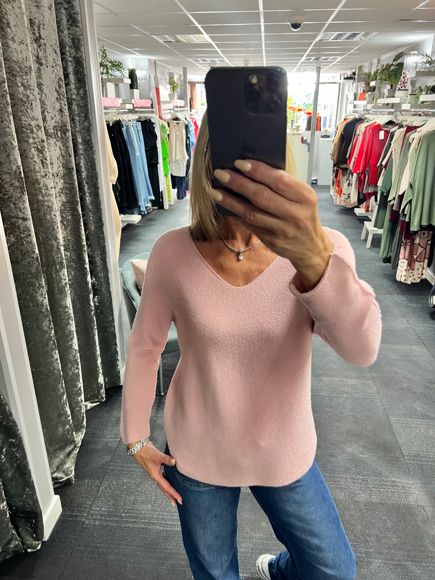 V Neck Classic Knit
