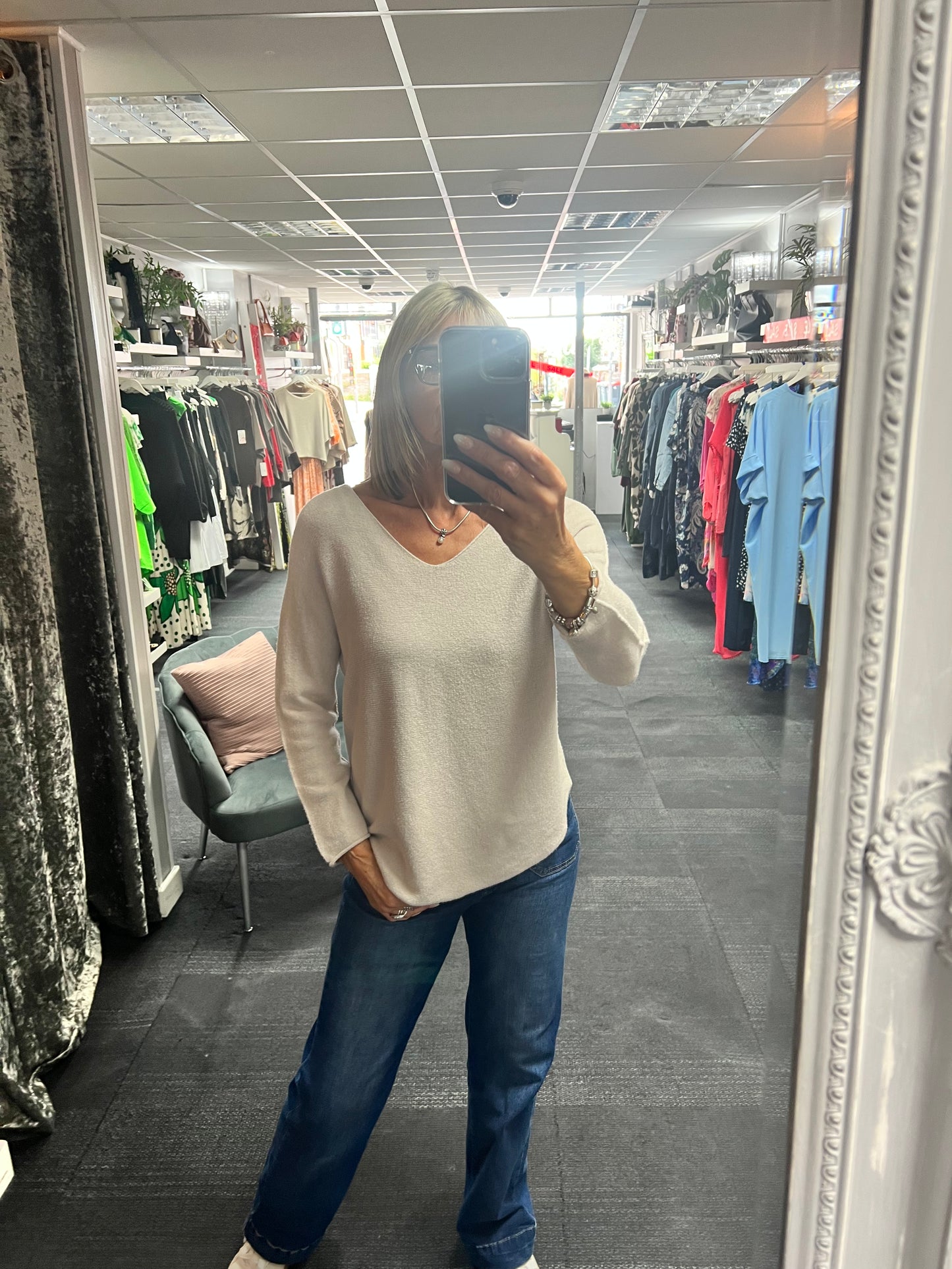 V Neck Classic Knit