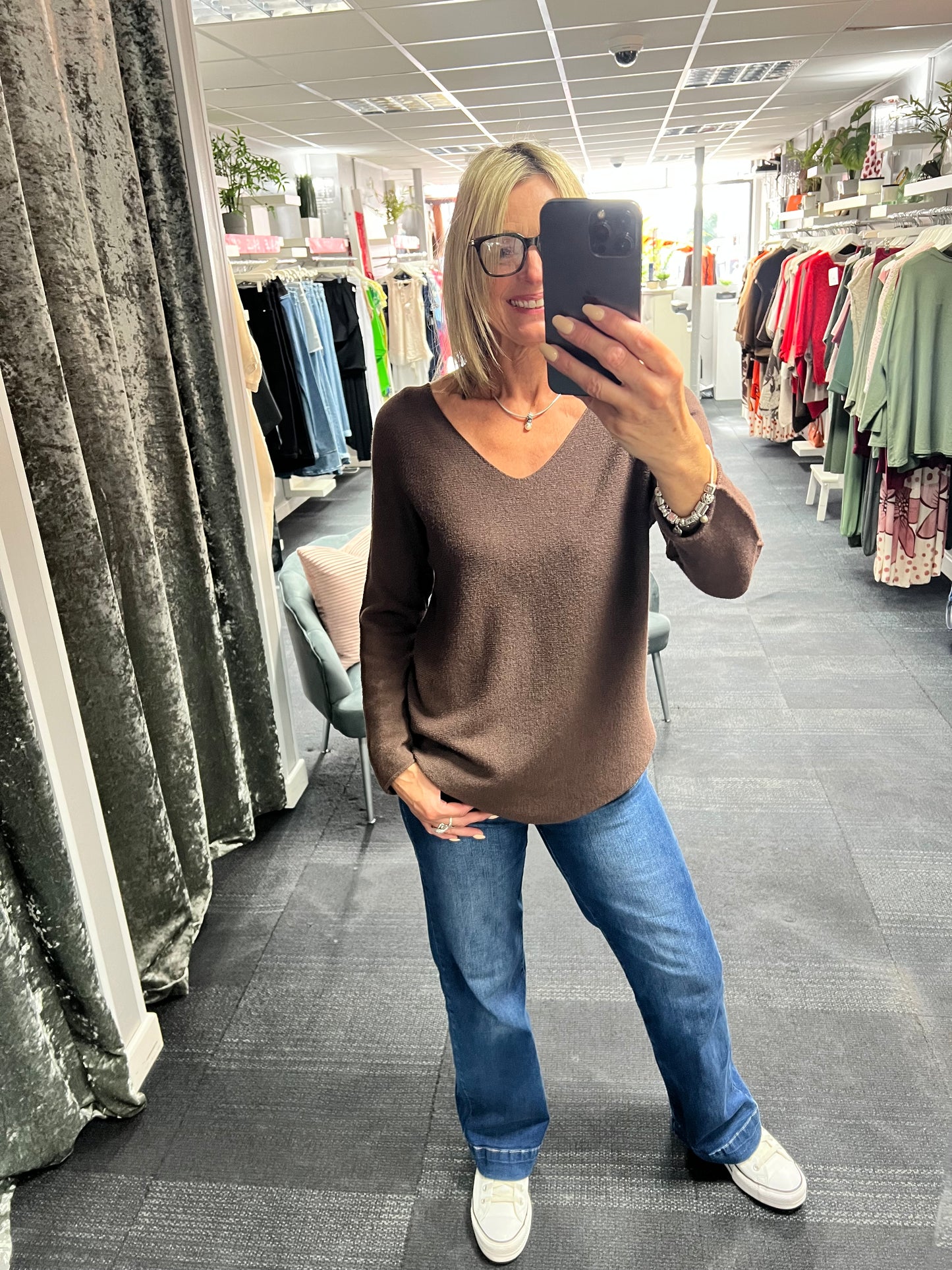 V Neck Classic Knit