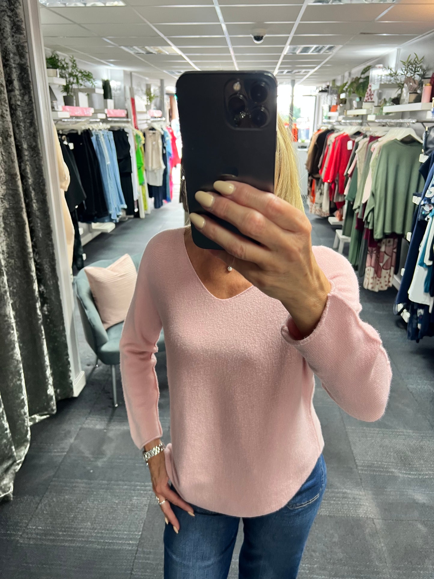 V Neck Classic Knit