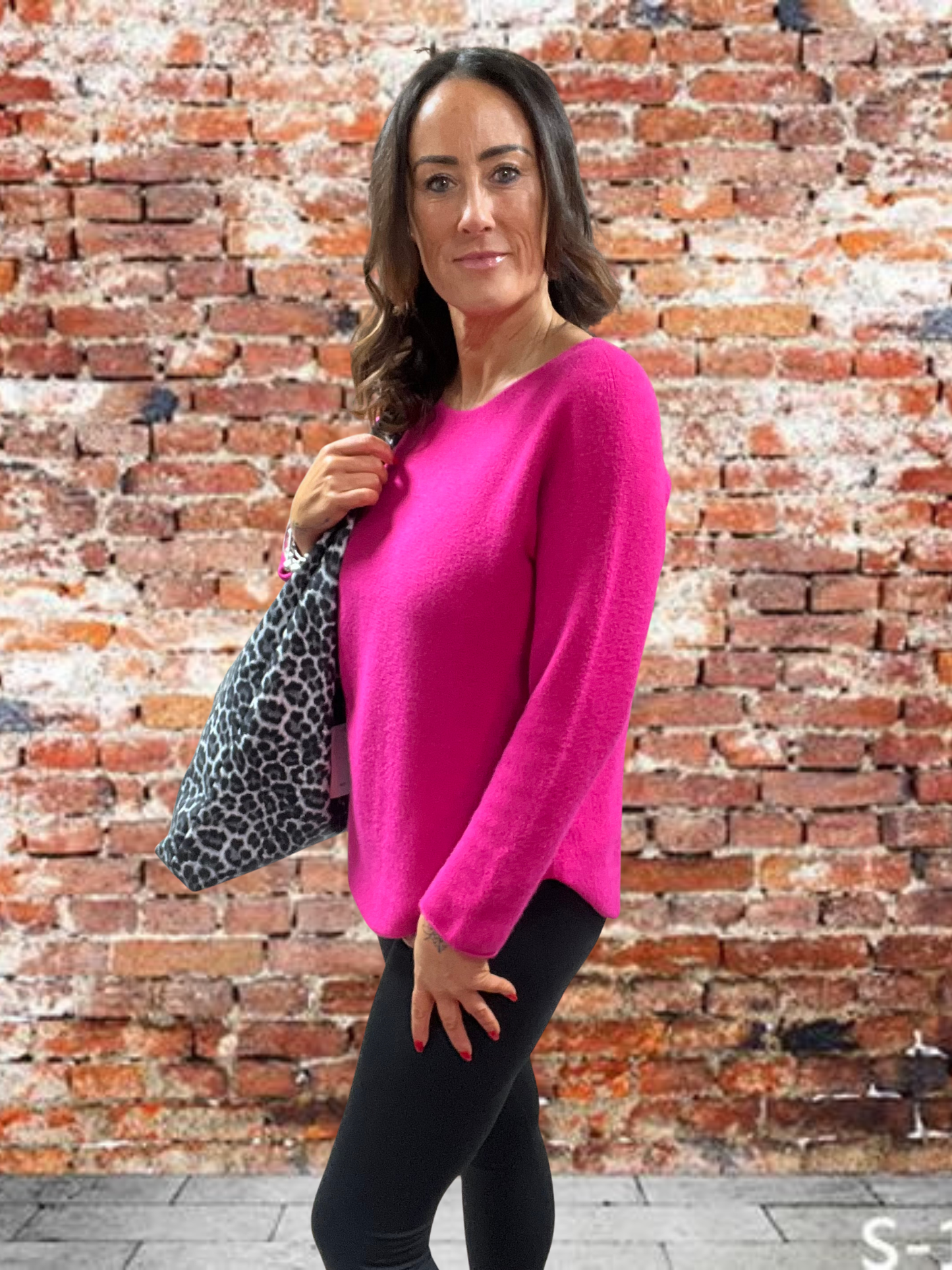 Round Neck Classic Knit