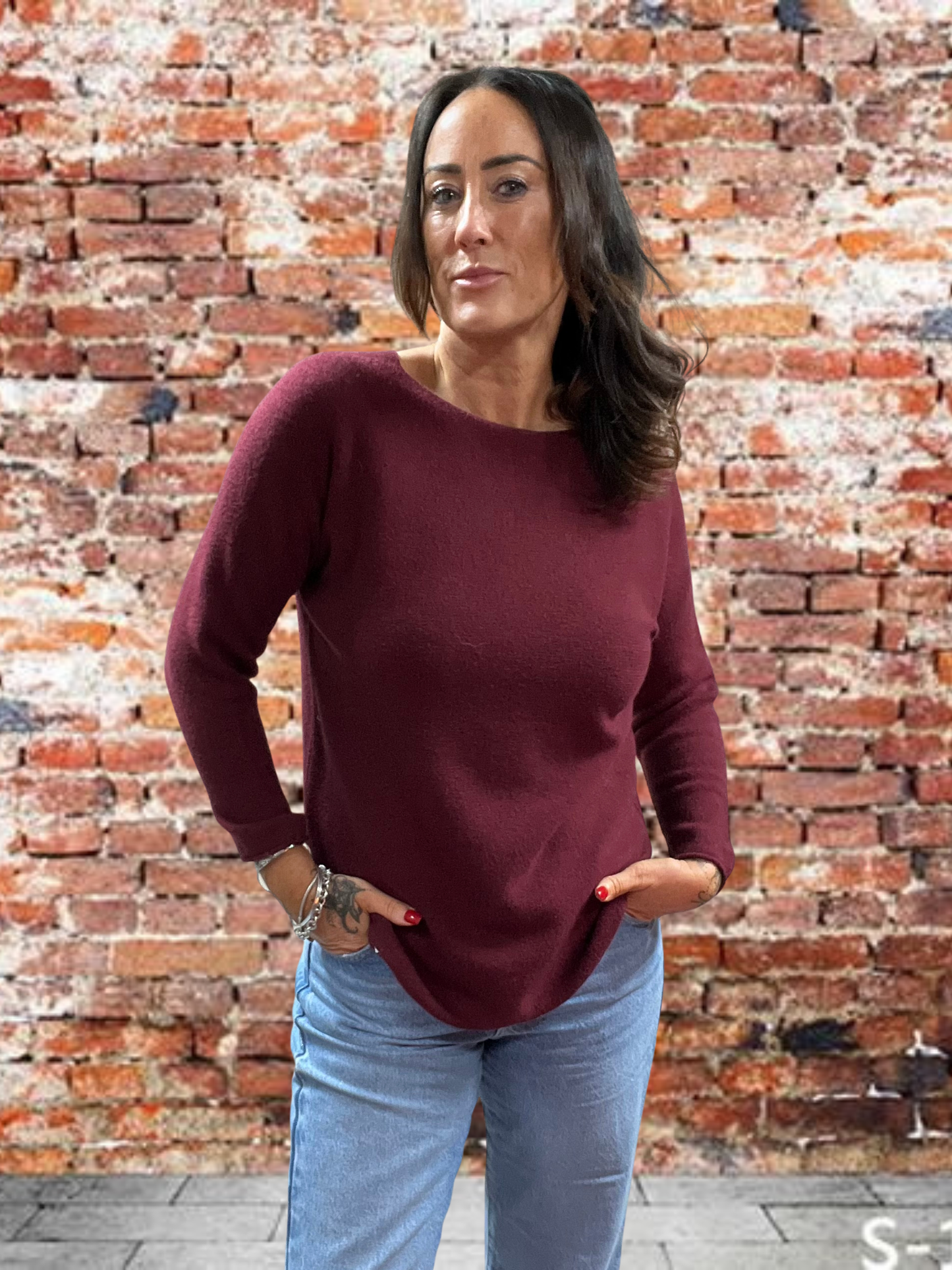 Round Neck Classic Knit