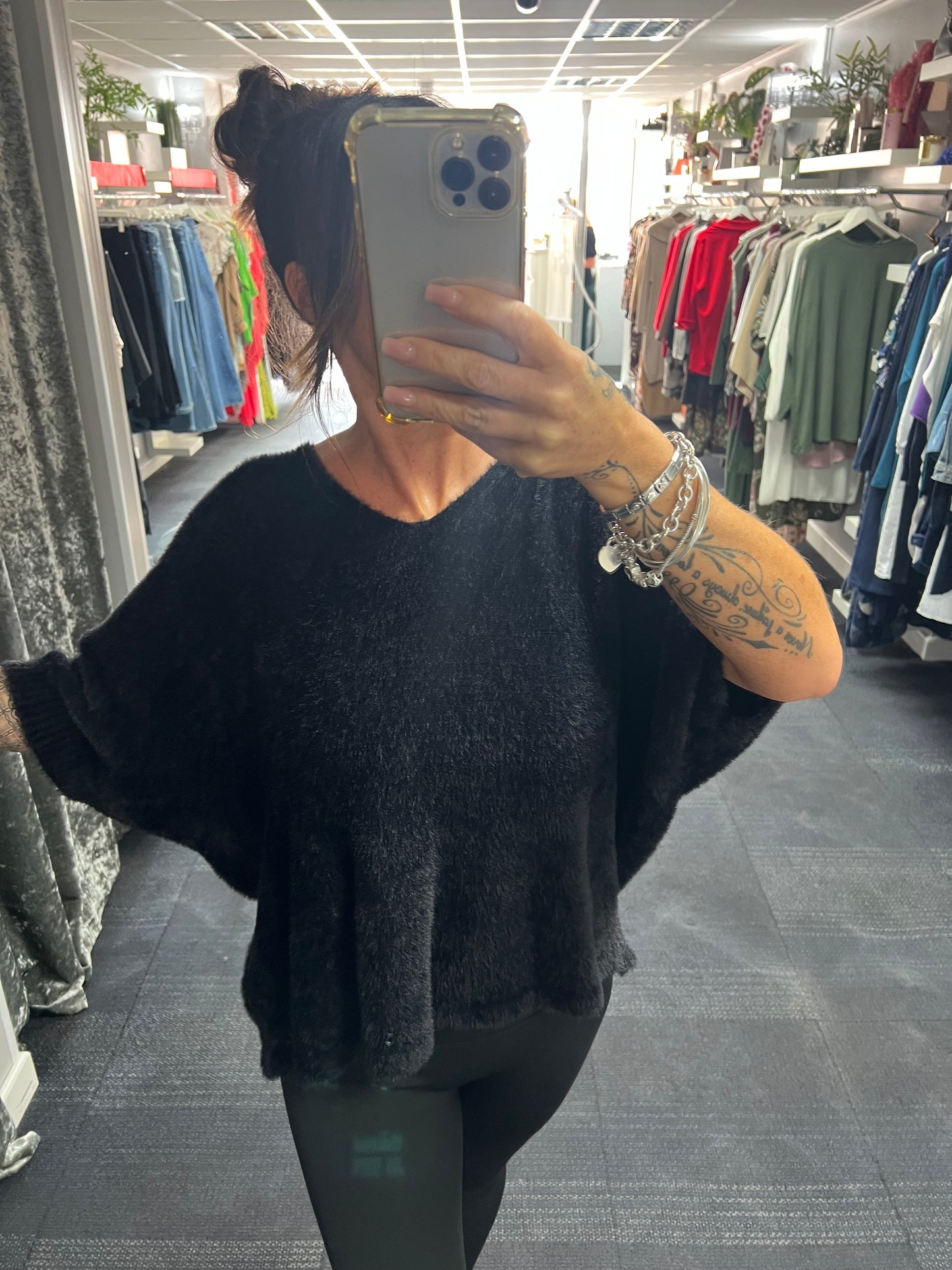Fluffly V Neck Knit