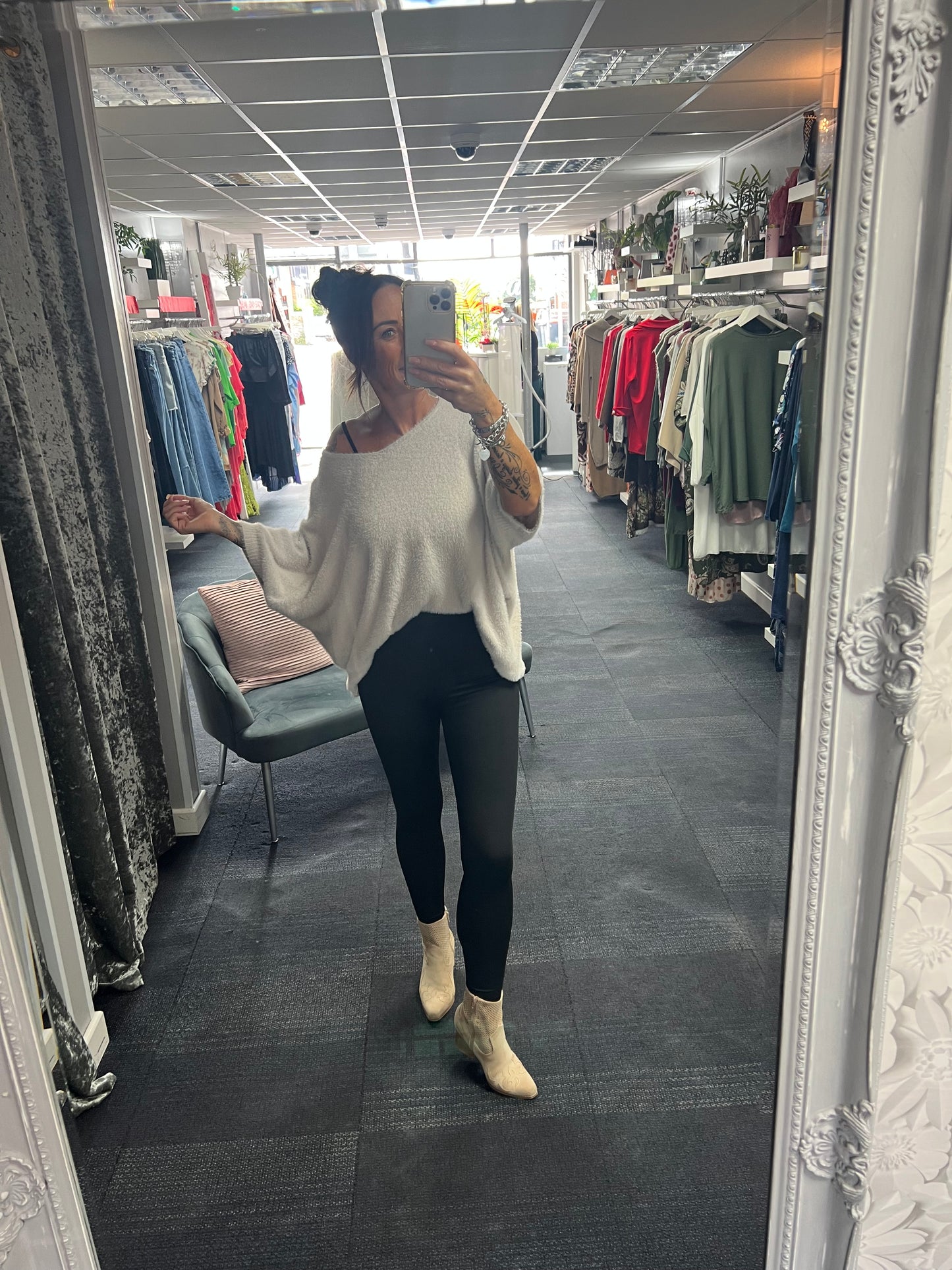 Fluffly V Neck Knit